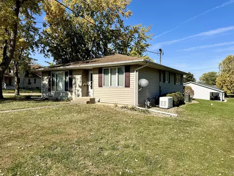308 W 2nd St, Lostant, IL 61334 photo 27