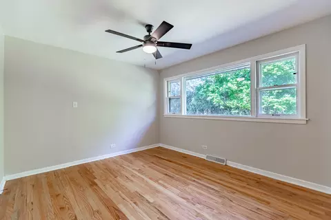 Bedroom - 2803 Wallace Dr, Flossmoor, IL 60422 photo 1 of 2