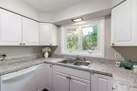 Kitchen - 2803 Wallace Dr, Flossmoor, IL 60422 photo 1 of 1