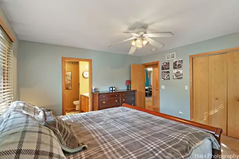Bedroom - 38480 N 3rd Ave N, Spring Grove, IL 60081 photo 2 of 4