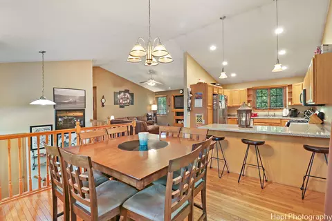 Dining - 38480 N 3rd Ave N, Spring Grove, IL 60081 photo 2 of 2