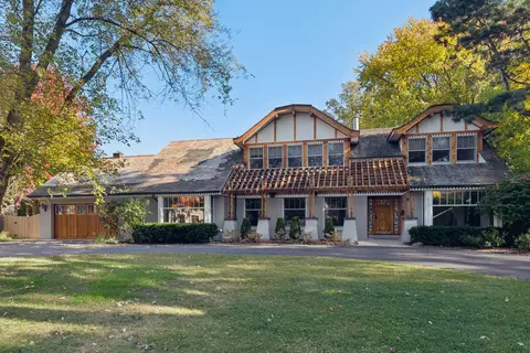 633 Warwick Rd, Kenilworth, IL 60043