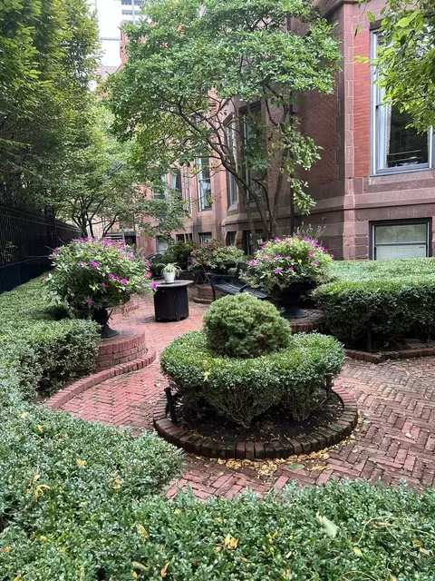 1919 S Prairie Ave #6, Chicago, IL 60616