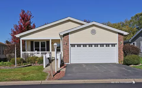 3702 Brookside Ct, Grayslake, IL 60030