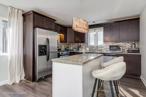 Kitchen - 16023 Trumbull Ave, Markham, IL 60428 photo 4 of 4