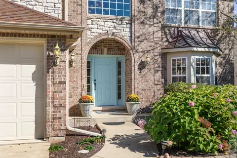 12813 Skyline Dr, Plainfield, IL 60585 photo 3