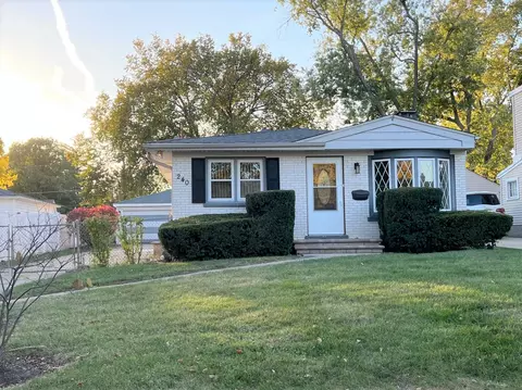 240 N Michigan Ave, Villa Park, IL 60181