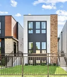 3512 W Evergreen Ave, Chicago, IL 60651