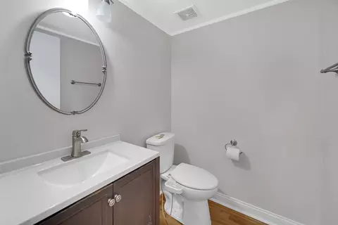 Bath - 1167 Longford Rd, Bartlett, IL 60103 photo 1 of 4