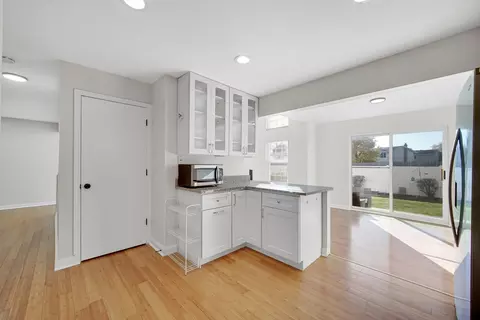 Kitchen - 1167 Longford Rd, Bartlett, IL 60103 photo 2 of 3