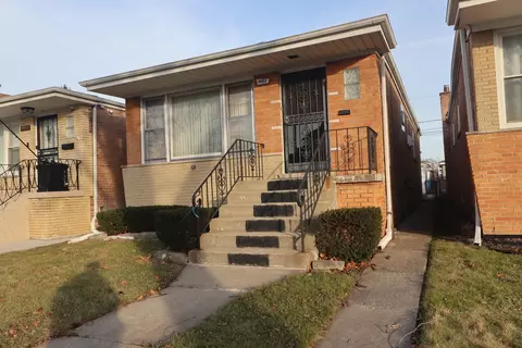 9953 S Perry Ave, Chicago, IL 60628