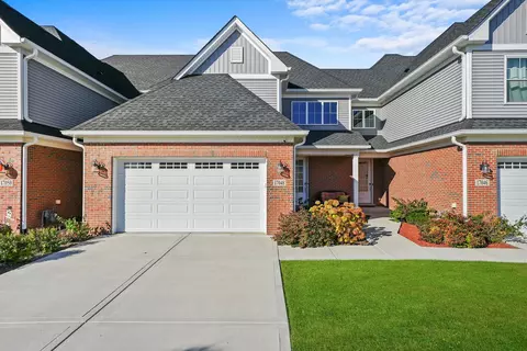 17048 Clover Dr, Orland Park, IL 60467