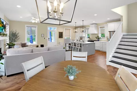 Dining - 7 Willow Way, Ottawa, IL 61350 photo 1 of 1