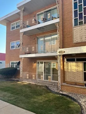 2348 W 111th St #2, Chicago, IL 60643
