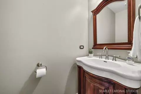 Bath - 2223 Stonegate Ln, Wheaton, IL 60189 photo 1 of 5