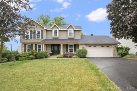 2223 Stonegate Ln, Wheaton, IL 60189