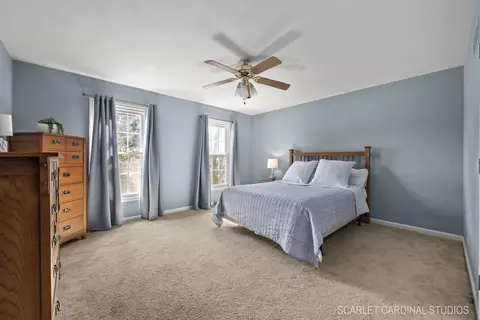 Bedroom - 2223 Stonegate Ln, Wheaton, IL 60189 photo 3 of 5