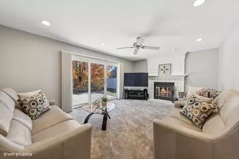 1291 Derby St, Wheeling, IL 60090 photo 7