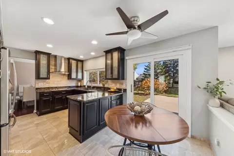 1291 Derby St, Wheeling, IL 60090 photo 6