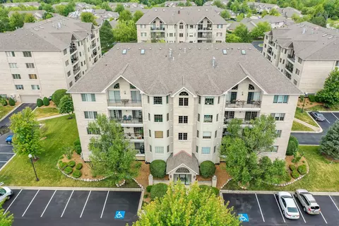 11850 Windemere Ct #204, Orland Park, IL 60467
