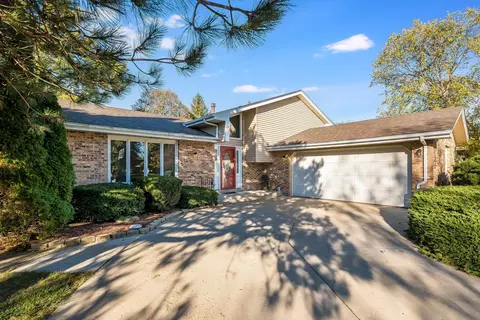 1521 Eagle Vista Dr, New Lenox, IL 60451