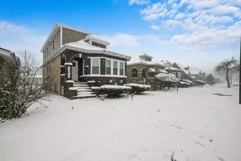 Exterior - 10011 S Carpenter St, Chicago, IL 60643 photo 4 of 4