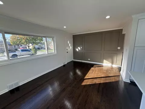 Living - 1429 Atwood Ave, Berkeley, IL 60163 photo 3 of 6