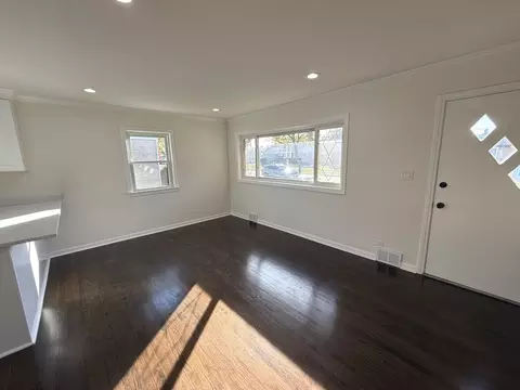 Living - 1429 Atwood Ave, Berkeley, IL 60163 photo 5 of 6