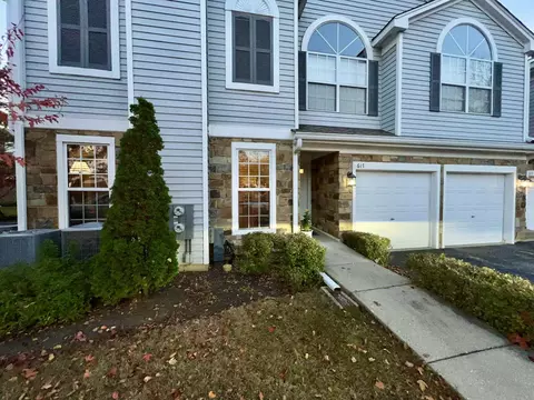 617 Grosse Pointe Cir #0, Vernon Hills, IL 60061