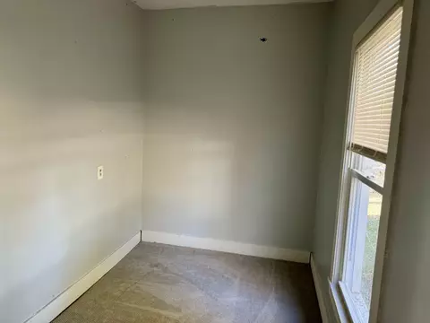 801 Warren St, Chenoa, IL 61726 photo 4