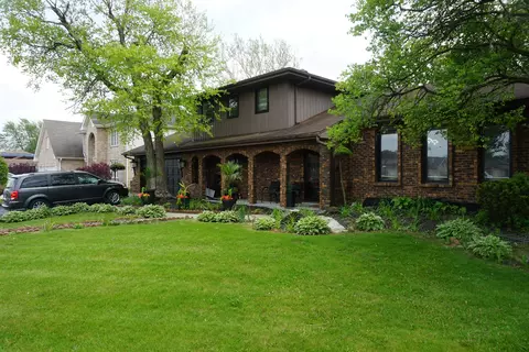 1817 E 171st Pl, South Holland, IL 60473
