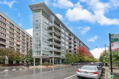 845 N Kingsbury St #314, Chicago, IL 60610