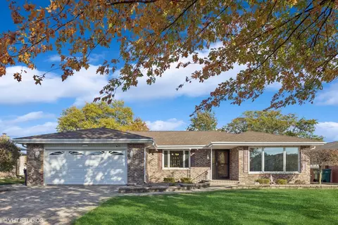 15549 Heather Ct, Orland Park, IL 60462
