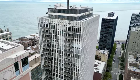 200 E Delaware Pl #26D, Chicago, IL 60611