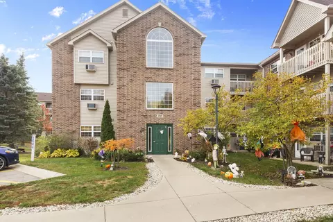 340 Cunat Blvd #3D, Richmond, IL 60071