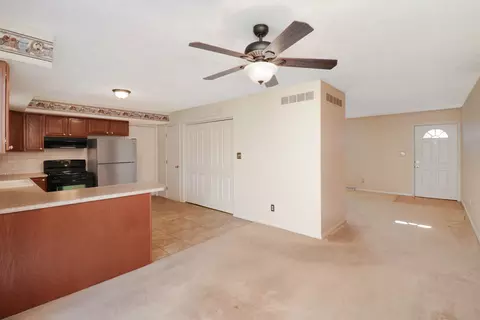 1908 Marzel Dr, Bloomington, IL 61701 photo 11