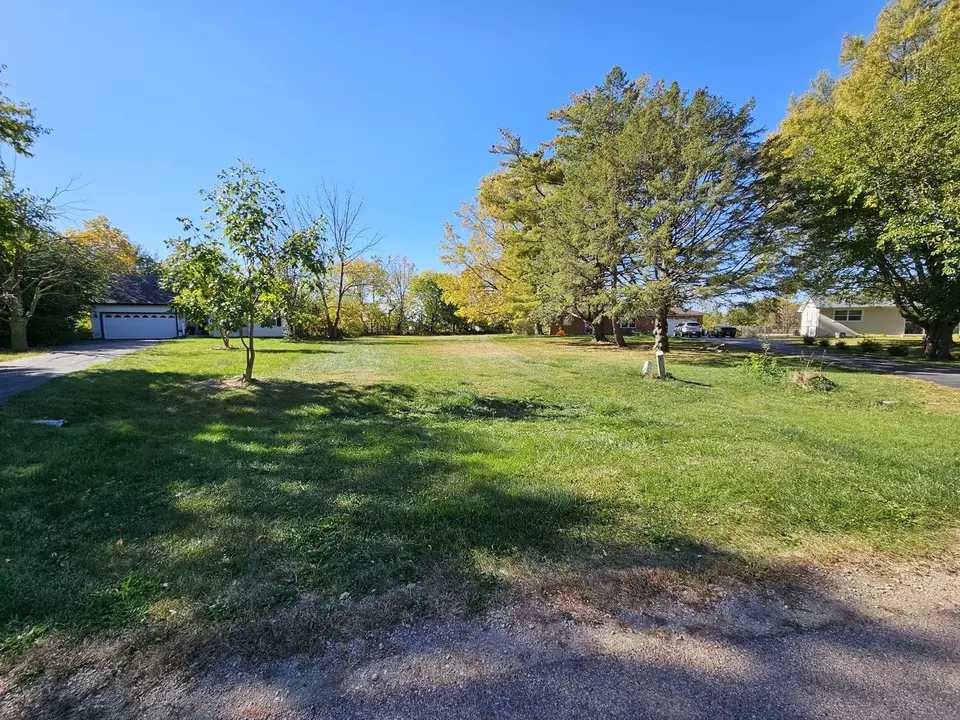  130 Tammy Ln, Lake Holiday, IL 60552 photo 2