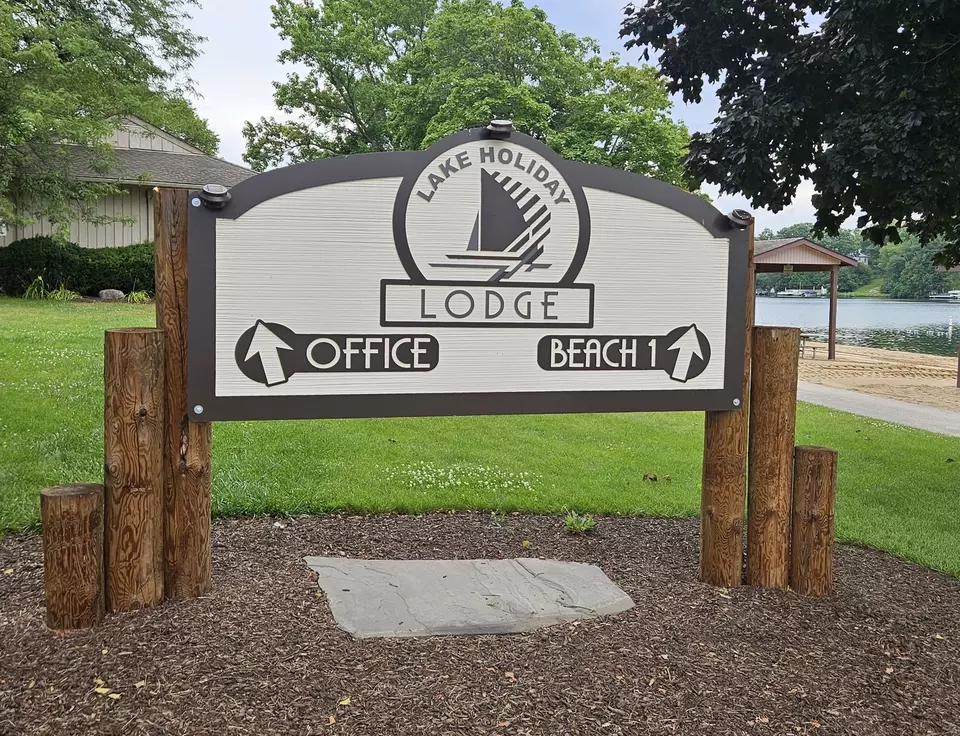  130 Tammy Ln, Lake Holiday, IL 60552 photo 8