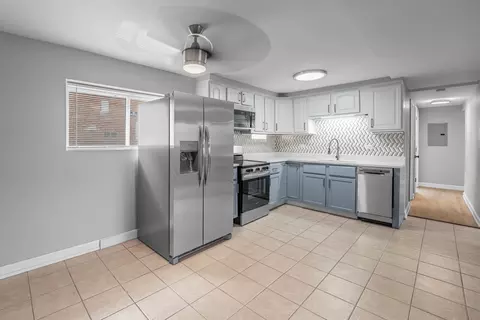 Kitchen - 4030 Joliet Ave #2, Lyons, IL 60534 photo 1 of 5