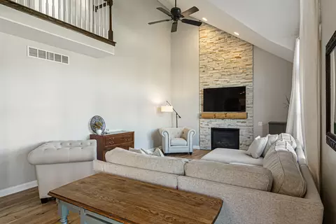 10372 Silver Maple Dr, Saint John, IN 46373 photo 16