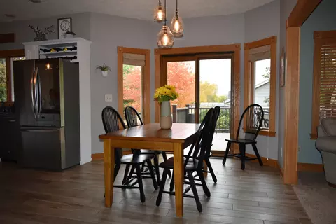 Dining - 315 E 8th St, El Paso, IL 61738 photo 1 of 2