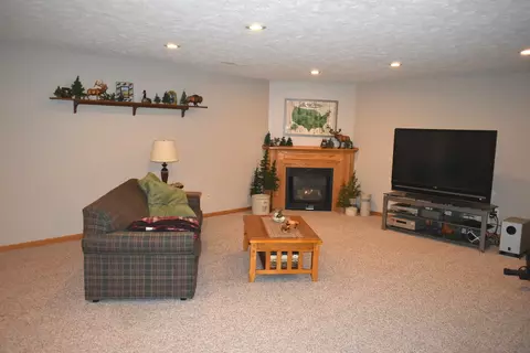 Living - 315 E 8th St, El Paso, IL 61738 photo 3 of 4