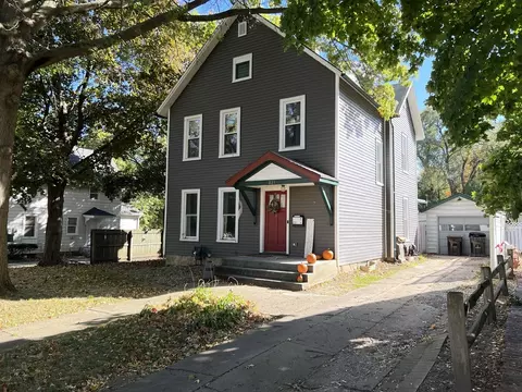 831 W Lincoln Blvd, Freeport, IL 61032