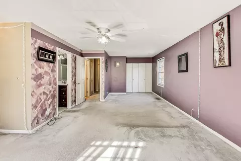 Bedroom - 127 Wallace St, Bartlett, IL 60103 photo 3 of 9
