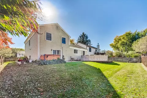 Exterior - 127 Wallace St, Bartlett, IL 60103 photo 5 of 8