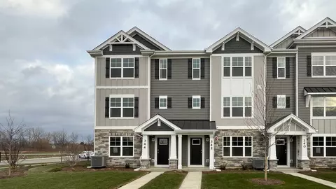 344 Basin Ct, Saint Charles, IL 60174