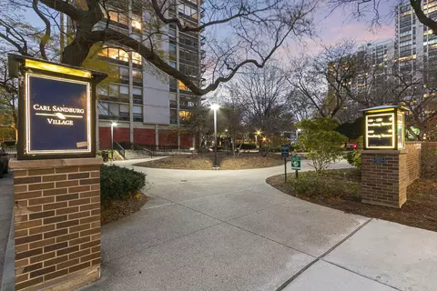 1360 N Sandburg Ter #2503C, Chicago, IL 60610