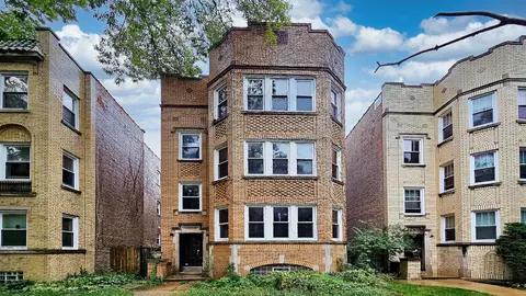 5530 N Artesian Ave, Chicago, IL 60625