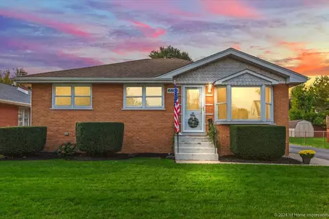 6803 W 97th St, Chicago Ridge, IL 60415