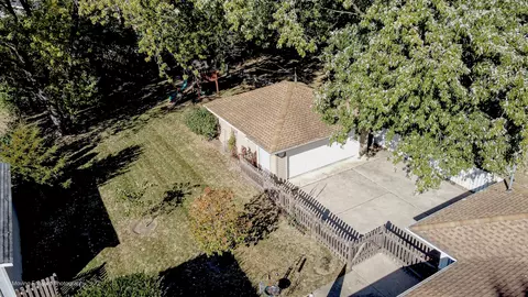 616 S 3rd St, West Dundee, IL 60118 photo 32